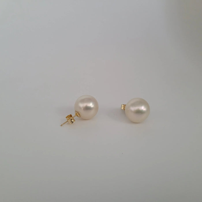 South Sea Pearls 12 mm Round, 18 Karats Gold |  The South Sea Pearl |  The South Sea Pearl