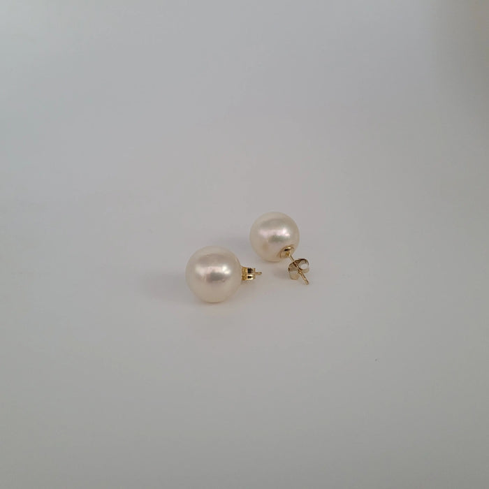 South Sea Pearls 12 mm Round, 18 Karats Gold |  The South Sea Pearl |  The South Sea Pearl