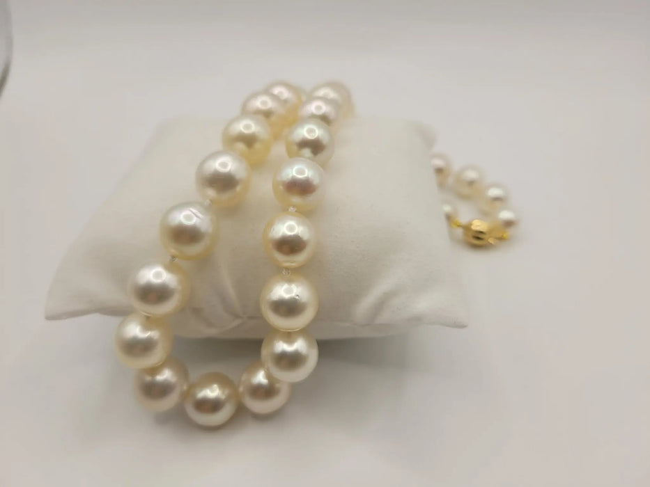 South Sea Pearls 9.60-12 mm Round Very High Luster, 18 Karat Gold - Only at  The South Sea Pearl