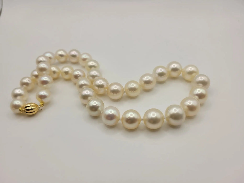 South Sea Pearls 9.60-12 mm Round Very High Luster, 18 Karat Gold - Only at  The South Sea Pearl