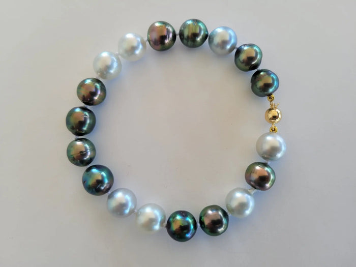 Bracciale a filo con perle dei Mari del Sud