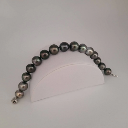 Tahitian Pearls Bracelet of Natural Color and High Luster 10-12 mm, 18 Karats Solid White Gold |  The South Sea Pearl |  The South Sea Pearl