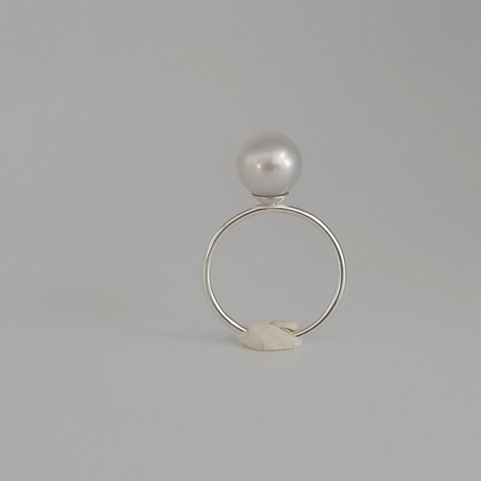 White South Sea Pearl 9 mm Ring Solitaire |  The South Sea Pearl |  The South Sea Pearl