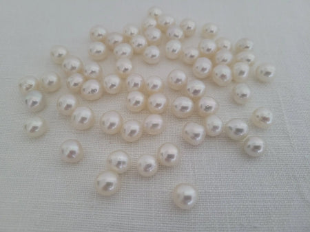 Wholesale Lot White South Sea Pearls 9-10 mm, 61 pcs of Very High Luster - Only at  The South Sea Pearl