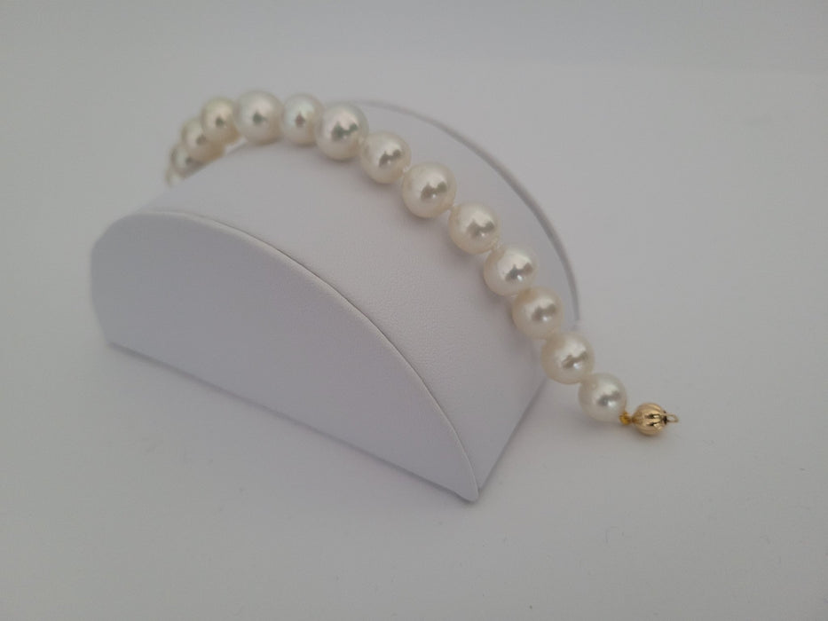 A South Sea Pearl Bracelet 8-10 mm 18 Karat Gold Clasp - The South Sea Pearl