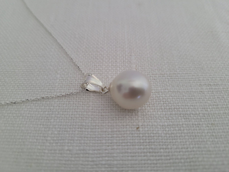 South Sea Pearl White Color, 13 x 11 mm Tear-Drop - Only at  The South Sea Pearl