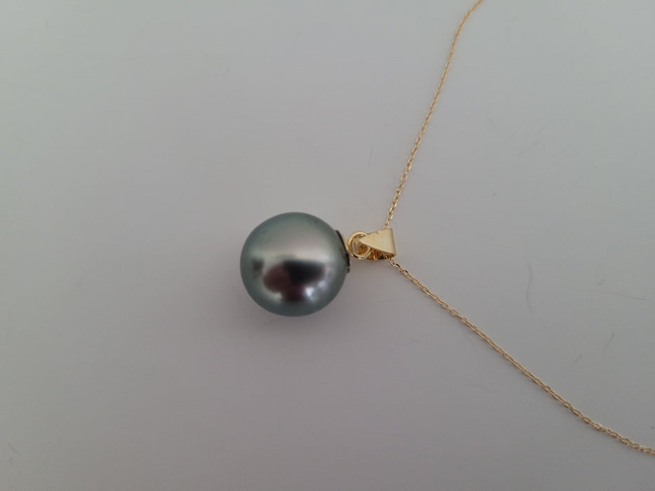 Tahiti Pearl 11 mm Round Natural Color, 18 Karat Gold - Only at  The South Sea Pearl