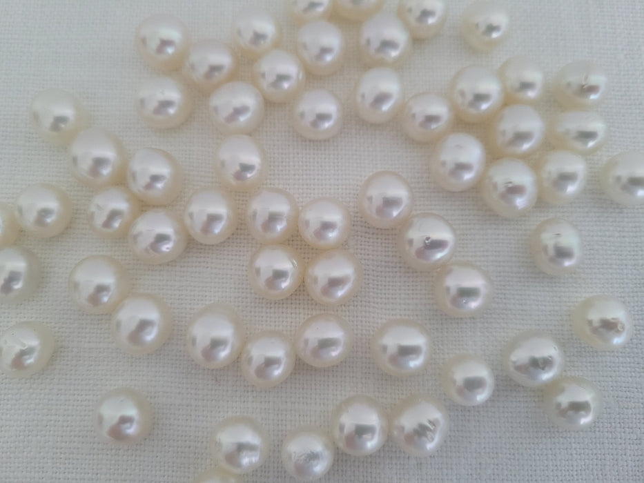 Wholesale Lot White South Sea Pearls 9-10 mm, 61 pcs of Very High Luster - Only at  The South Sea Pearl